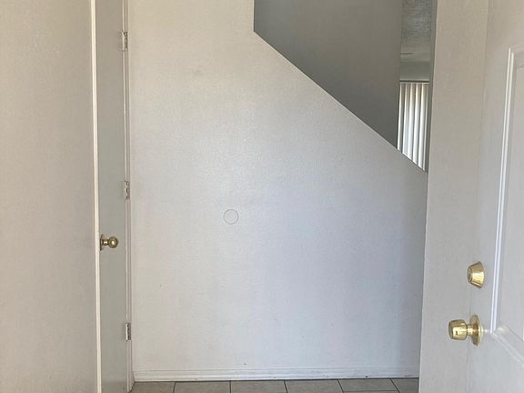 4th image of 3009 Quail Pointe Dr NW