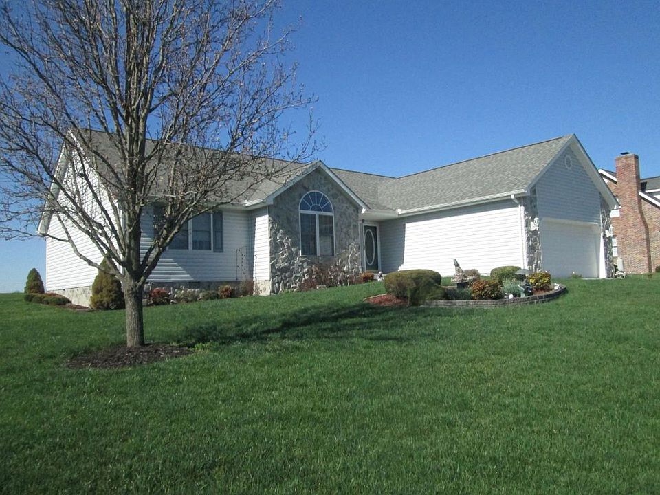 1st image of 124 Morse Dr