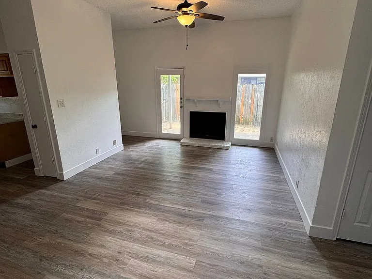 109 Misty Ct — Photo 7