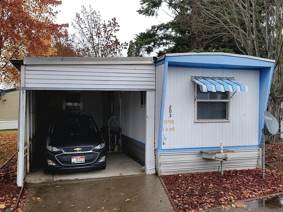 1st image of 900 N Idaho St Unit 203