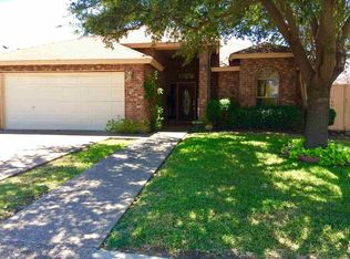 8916 Rolling Hills Dr, Laredo, TX 78045