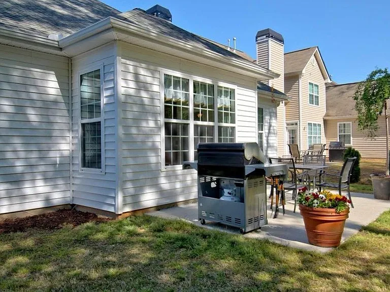 320 Millbrook Village Dr — Photo 16