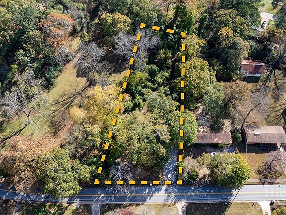 3rd image of 464 Ruth Street