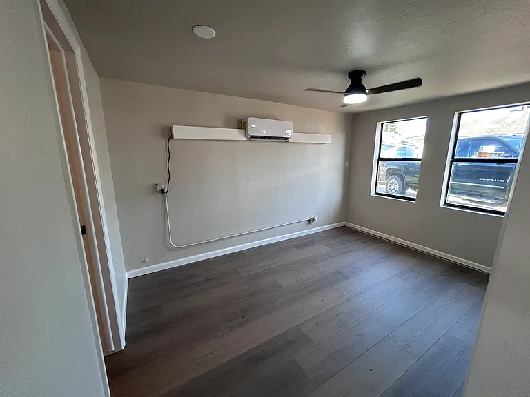 116 W Matthews Ave #116 — Photo 3