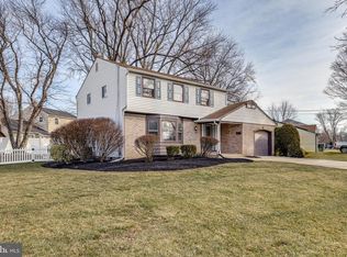 359 Windsor Dr, Cherry Hill, NJ 08002