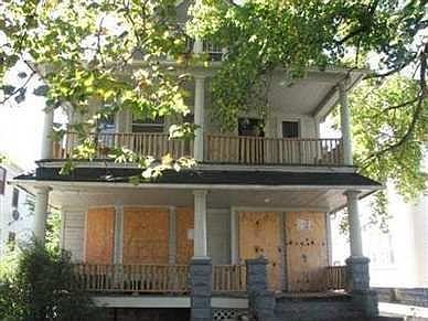 1st image of 10010 Parkgate Ave