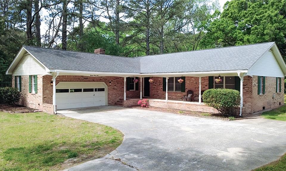 1st image of 1425 Lotus Dr