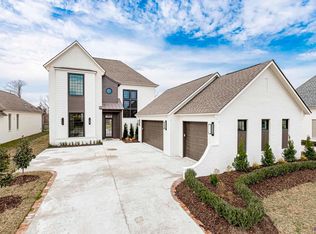 2226 Tiger Crossing Dr, Baton Rouge, LA 70810