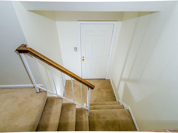 3rd image of 12909 Lee Jackson Memorial Hwy #12909B