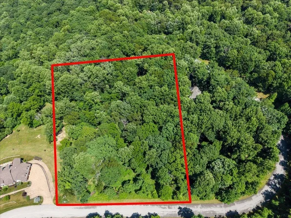 703 Somerset Pl, Blacksburg, VA 24060