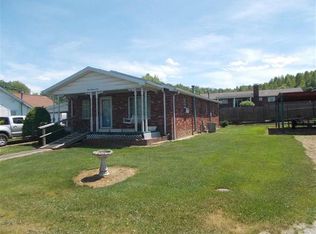 1206 Shorts Dr, Flatwoods, KY 41139