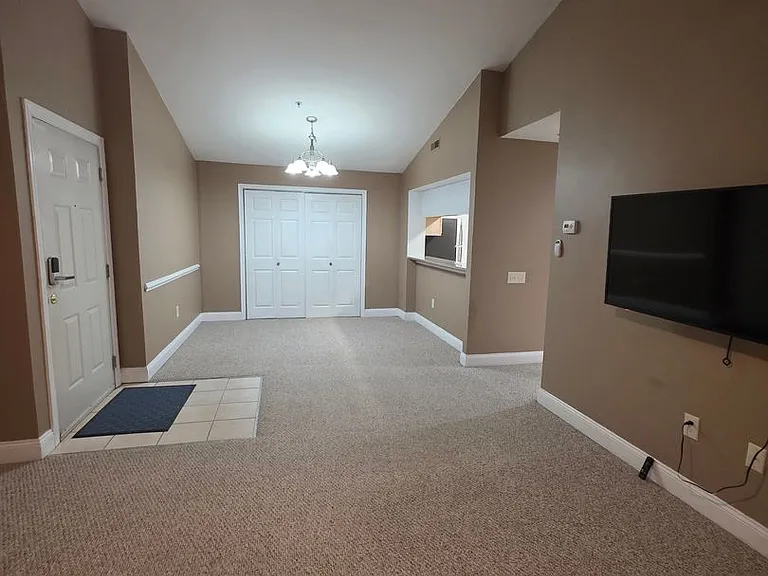 2809 Waters Edge Dr #260 — Photo 9