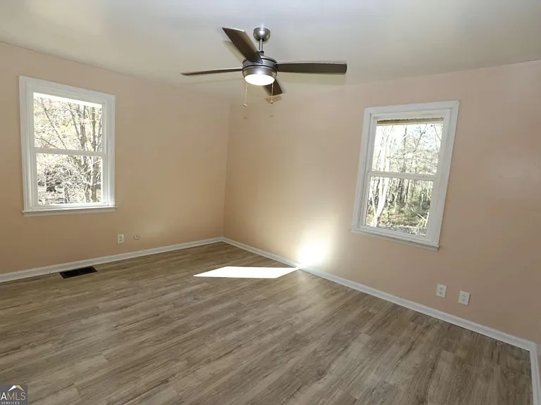 77 Franklin Hwy — Photo 28