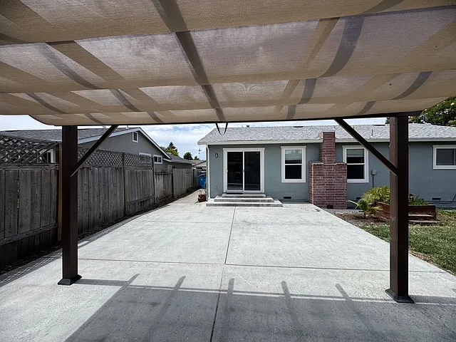 1448 Pleasant St — Photo 27