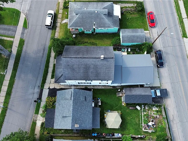 262 Church St — Photo 3