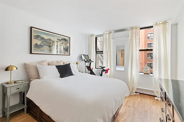 Sold by Compass | media 6