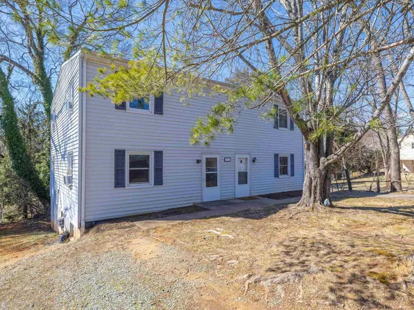 1214 Smith St, Charlottesville, VA 22901