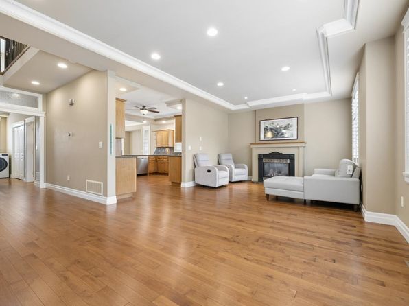 4 bedroom rental in Surrey in Surrey