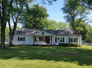 8 W Viola Ave, Washington, IN 47501