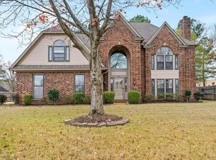 711 Autumn Winds Dr, Collierville, TN 38017