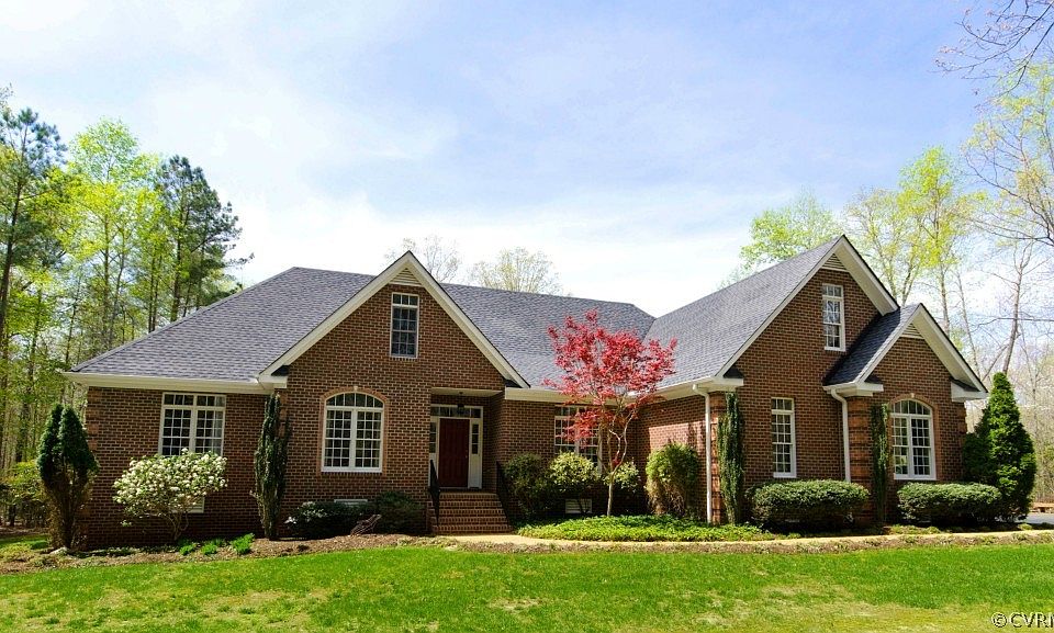 1st image of 2931 Maple Grove Ln