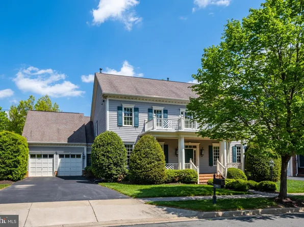 3806 Village Park Dr, Chevy Chase, MD 20815