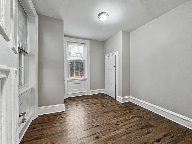 1012 E Lancaster Ave — Photo 15