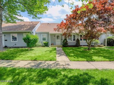 128 Korn Market #E, Freehold, NJ, 07728