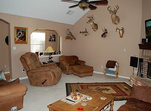 3rd image of 5467 Ewing Ln