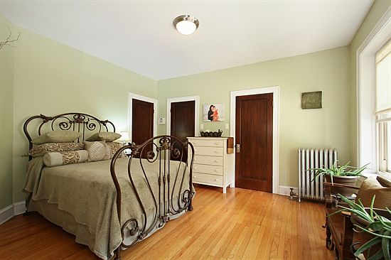 2nd image of 6858 S Oglesby Ave #G