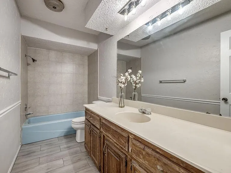 523 N Robin Way — Photo 30