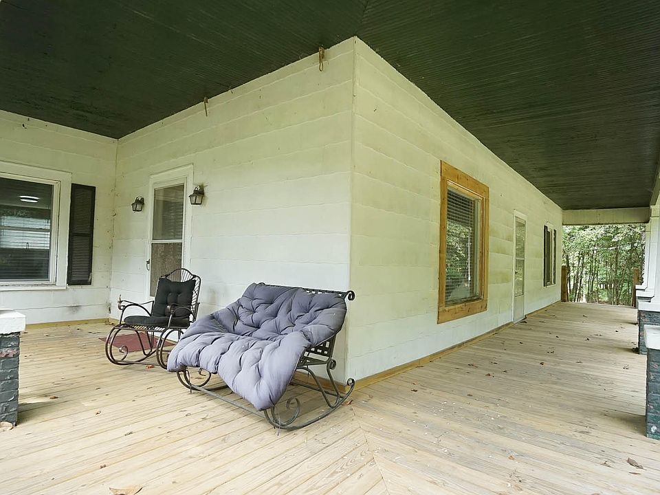 61st image of 131 King Rd