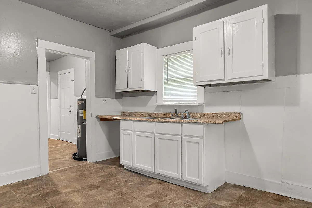 1225 Texas St - 1225 Texas St — Photo 1