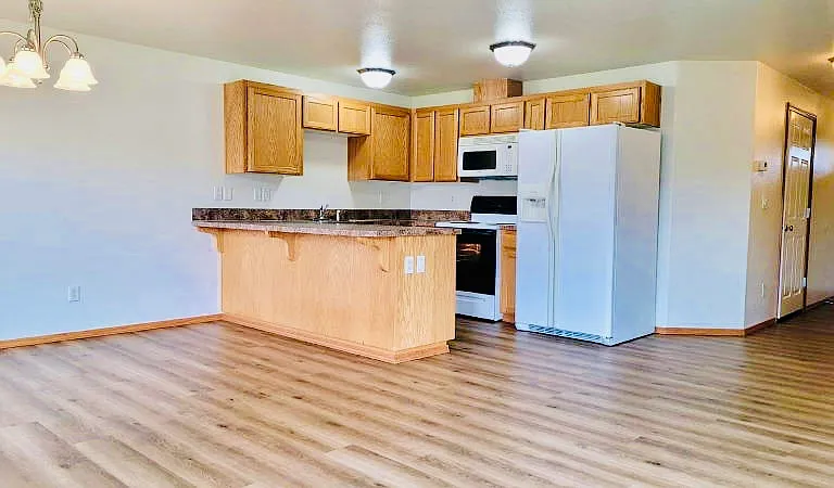495 Maylea Pl — Photo 1