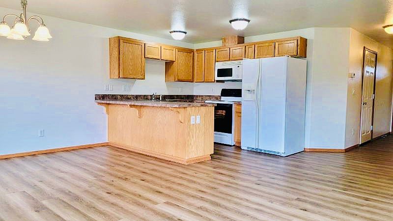 1st image of 495 Maylea Pl
