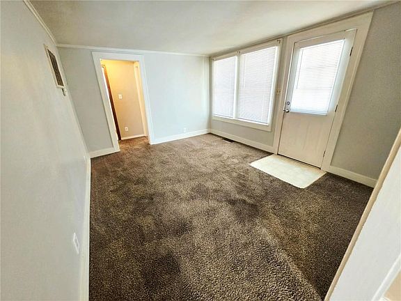 2nd image of 305 E Jackson St