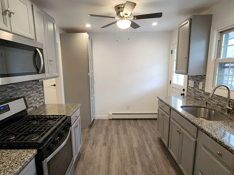 1600 Mildred Ave — Photo 3