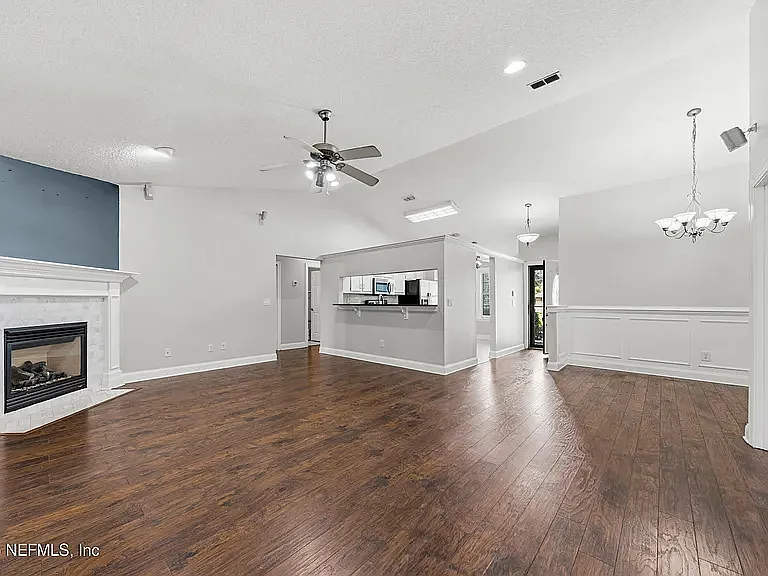 1860 Samuel Adams Ct — Photo 9