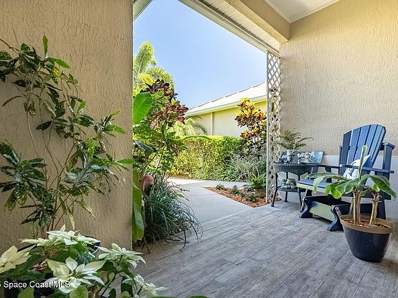 4th image of 155 Aquarina Blvd