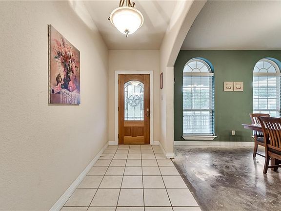 3rd image of 1448 Oak Bend Dr