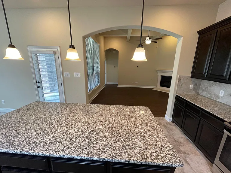 4052 Angelina Dr — Photo 17