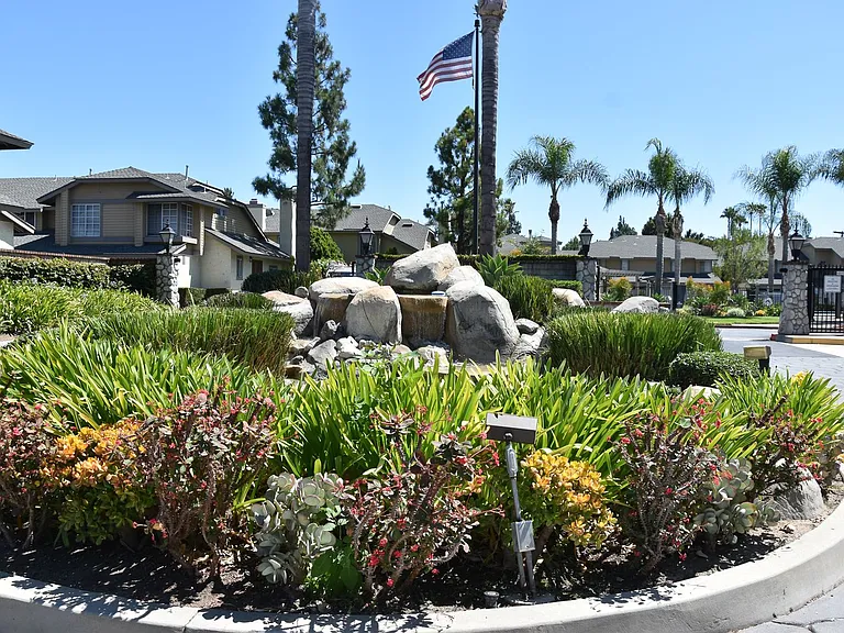 630 W Palm Ave #41 — Photo 2