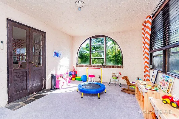 Sold by Halstead Real Estate | media 8