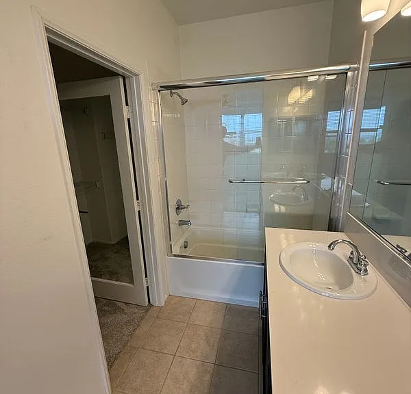 3009 E Pacific Coast Hwy — Photo 25