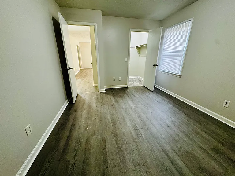125 E Walnut St #29 — Photo 10