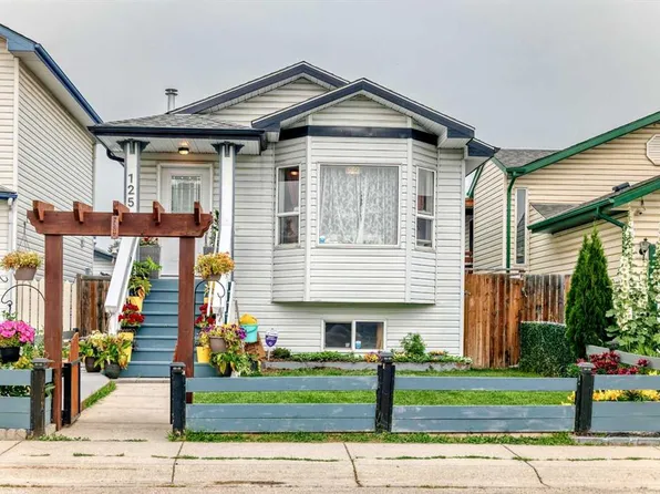 125 S Appleburn Close SE, Calgary, AB T2A 7T6