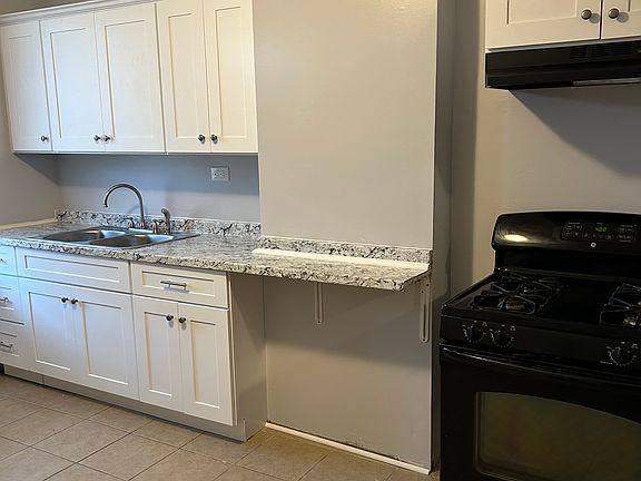 Nook counter top. Bring your stools. Eat in kitchen counter space.
