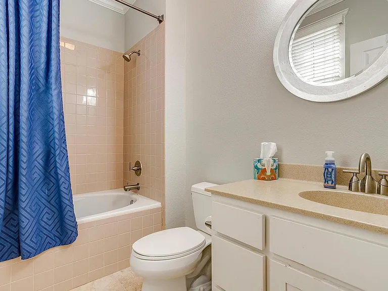 1211 S Adams St — Photo 23