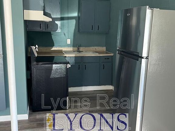 2nd image of 917 Pineknot Rd Unit 1