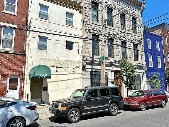 4th image of 748 S 8th St Floor 1